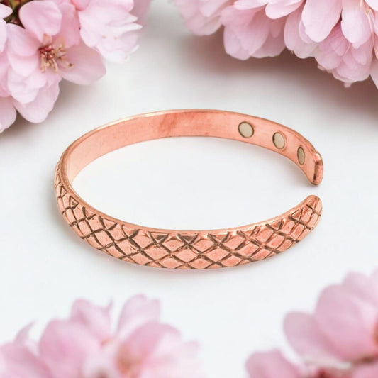 Diamond Cut Pure Copper Magnetic Therapy Band - kada with 6 Powerful Magnets