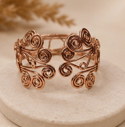 Premium Copper Kada for Women – Beautifully Carved Ayurvedic Copper Bracelet
